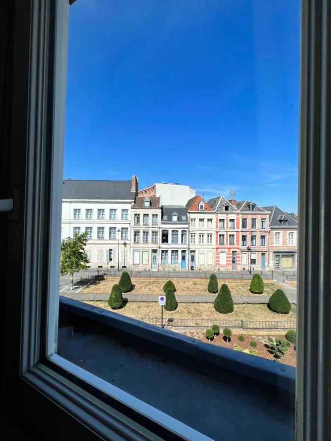 *Lasuite #3 Green* Valenciennes Luaran gambar